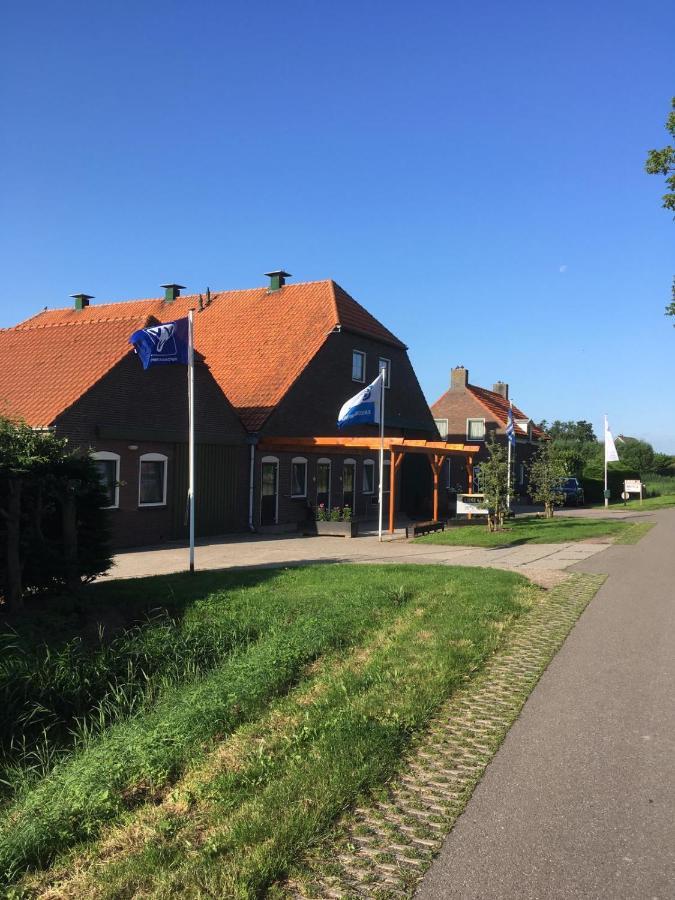 Lodge 61 Hotel Aan Het Water Medemblik Exteriör bild