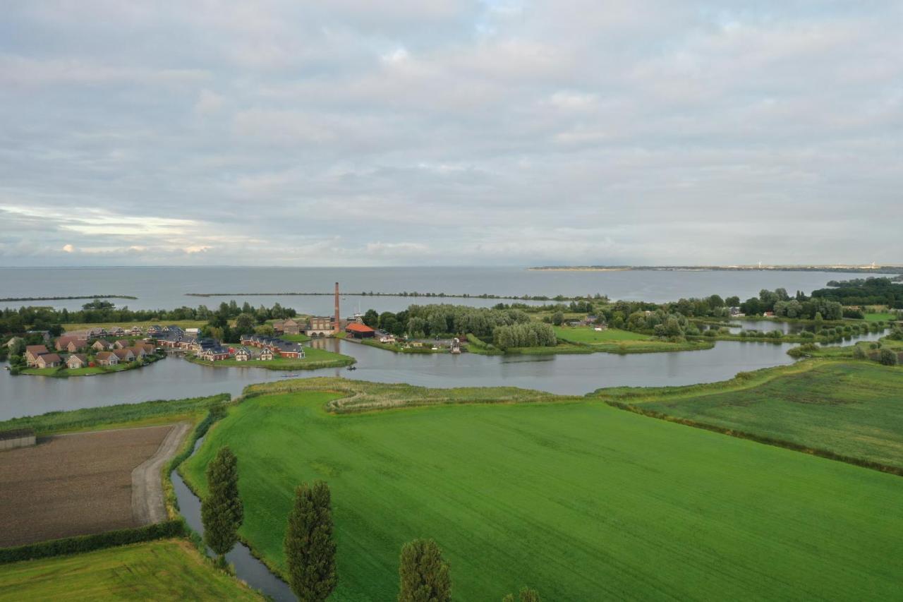 Lodge 61 Hotel Aan Het Water Medemblik Exteriör bild