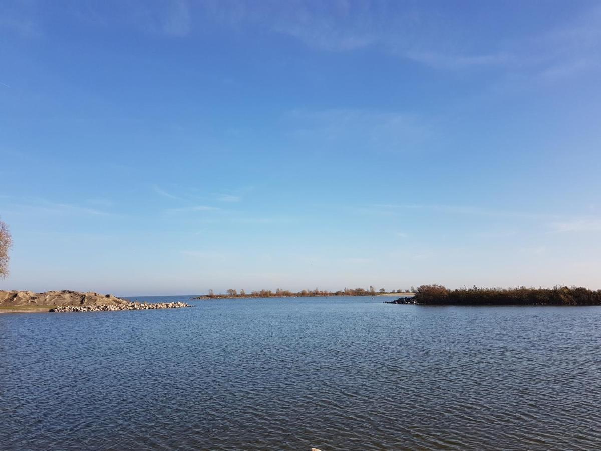 Lodge 61 Hotel Aan Het Water Medemblik Exteriör bild